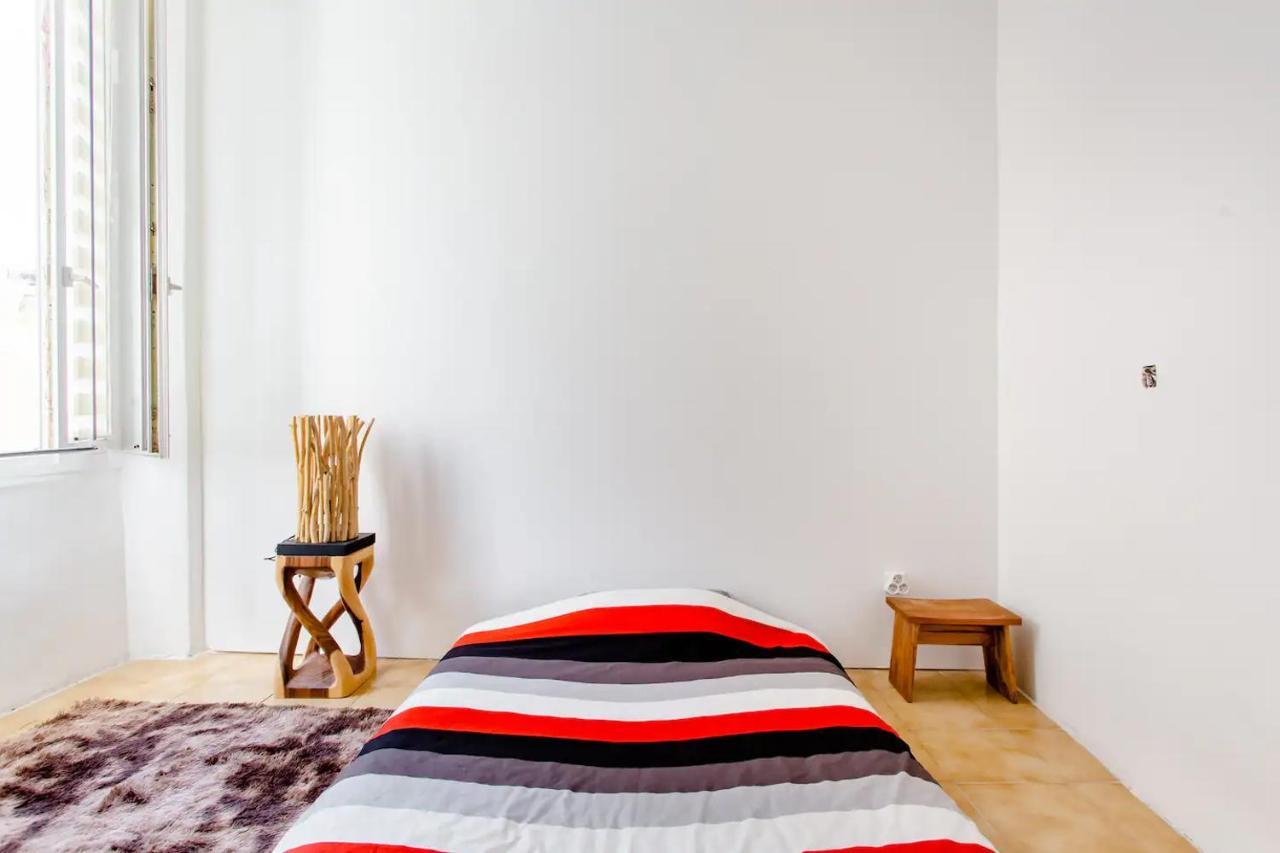Room Rental In Apartment In มาร์กเซย ภายนอก รูปภาพ